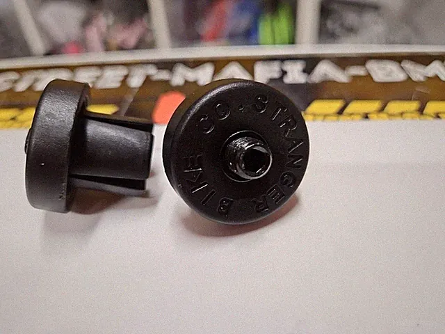 STRANGER BMX BIKE BAR ENDS NEW SCHOOL HANDLEBAR GRIP THICK PLUGS expanding NEW