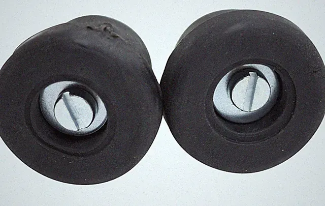 Velox ROAD OR MOUNTAIN BICYCLE BIKE RUBBER HANDLEBAR END PLUGS PAIR NEW